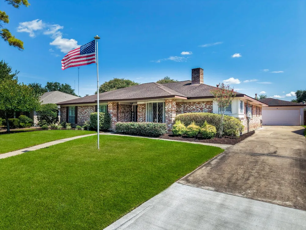 3615 Point Clear Drive Missouri City, TX 77459