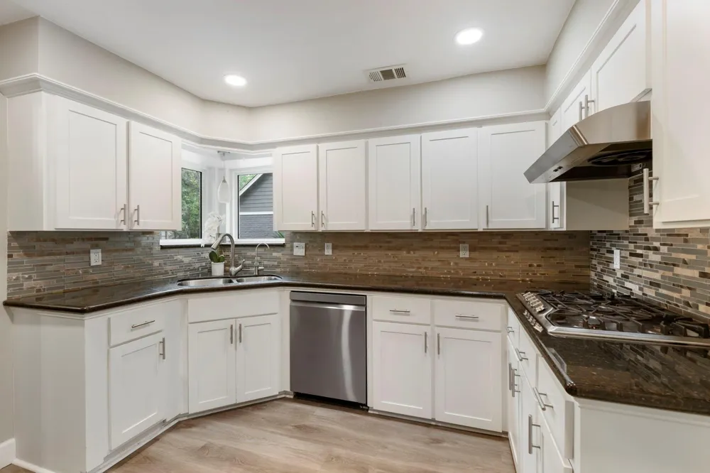21 Wakerobin Court The Woodlands, TX 77380