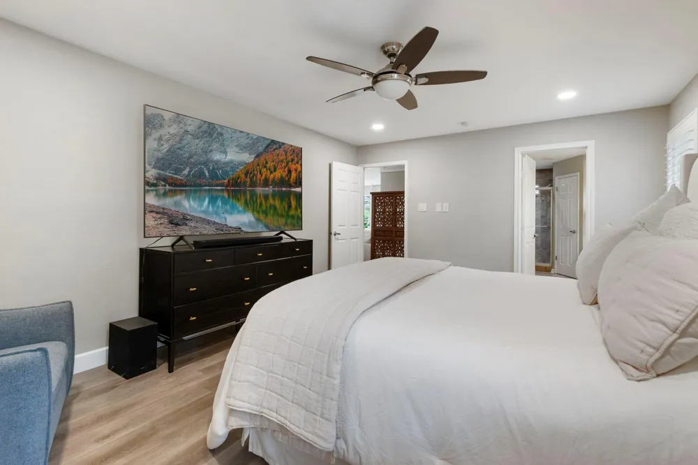 21 Wakerobin Court The Woodlands, TX 77380