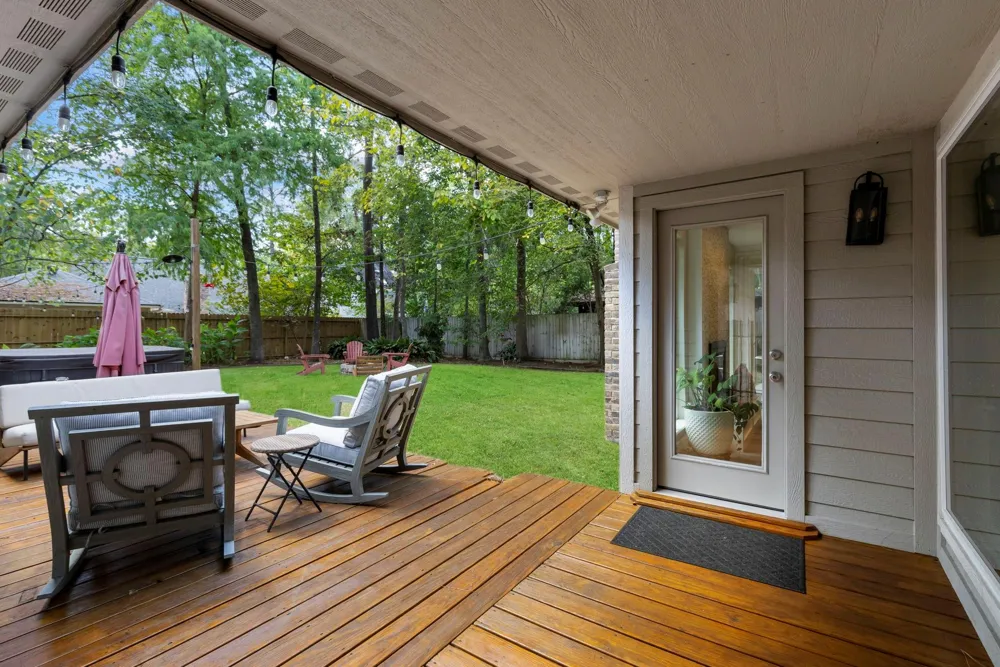 21 Wakerobin Court The Woodlands, TX 77380