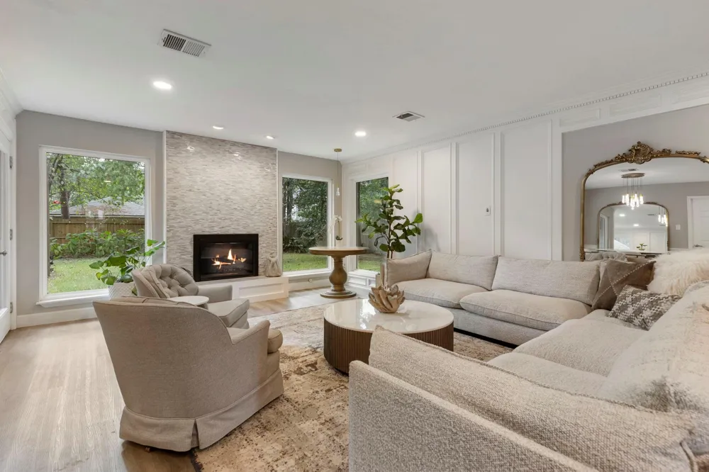 21 Wakerobin Court The Woodlands, TX 77380