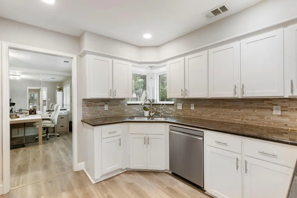 21 Wakerobin Court The Woodlands, TX 77380