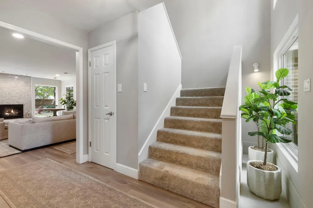 21 Wakerobin Court The Woodlands, TX 77380