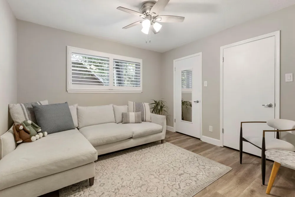 21 Wakerobin Court The Woodlands, TX 77380