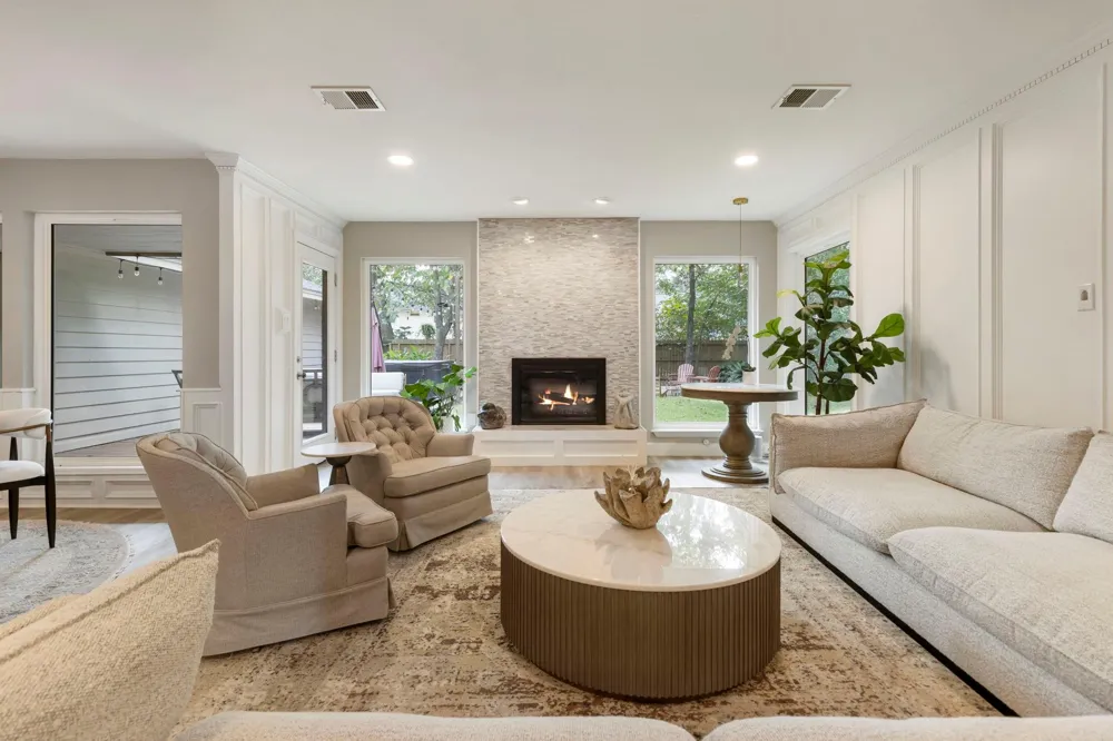 21 Wakerobin Court The Woodlands, TX 77380