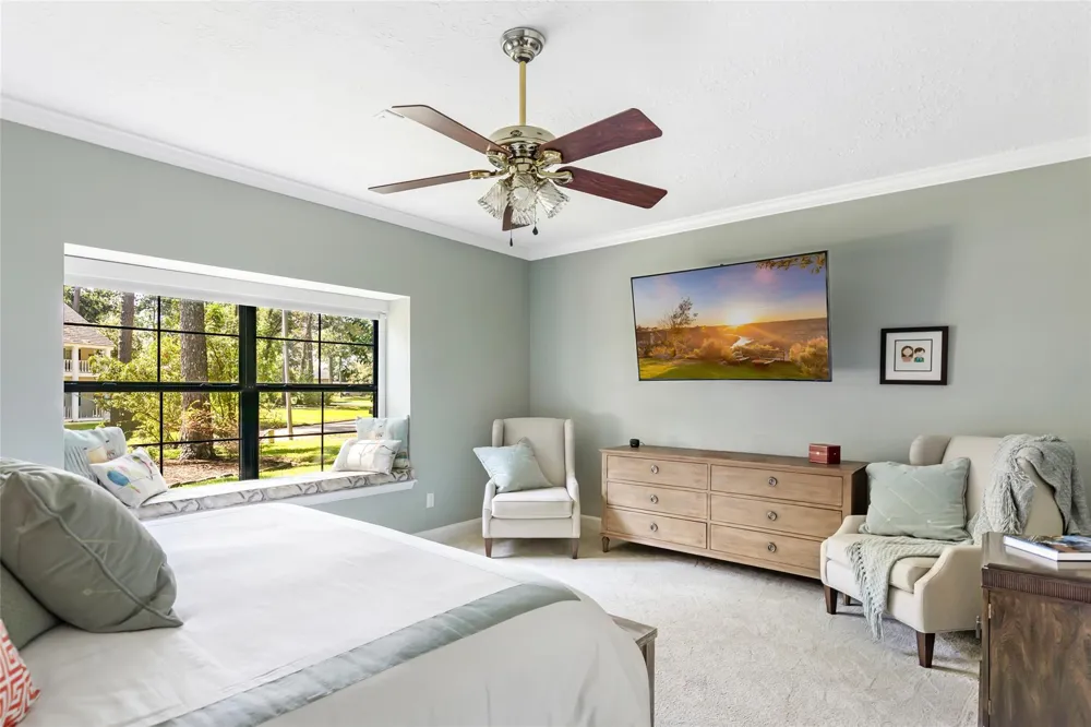 7 Summit Lake Drive Kingwood, TX 77339