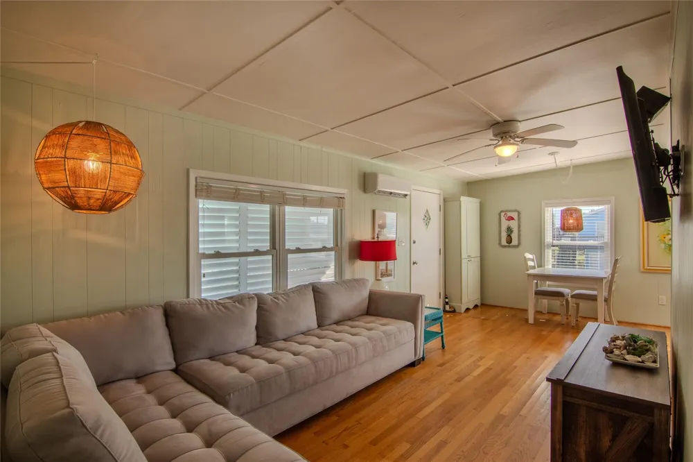 4123 Liberty Drive Galveston, TX 77554