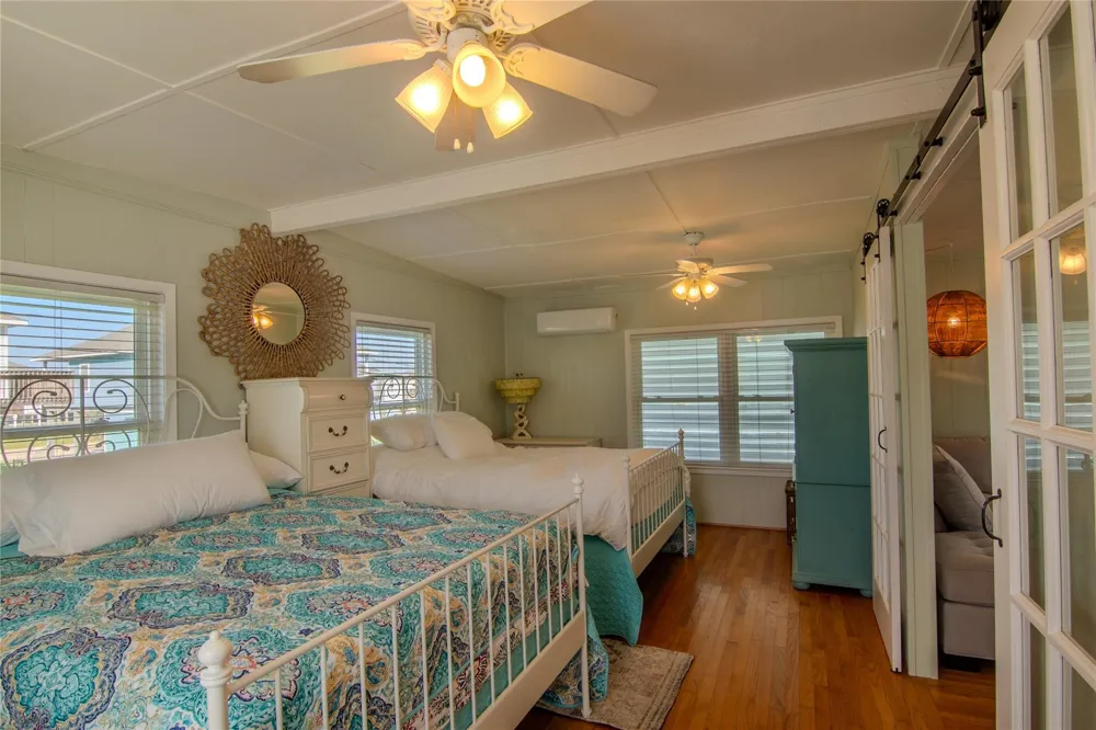 4123 Liberty Drive Galveston, TX 77554