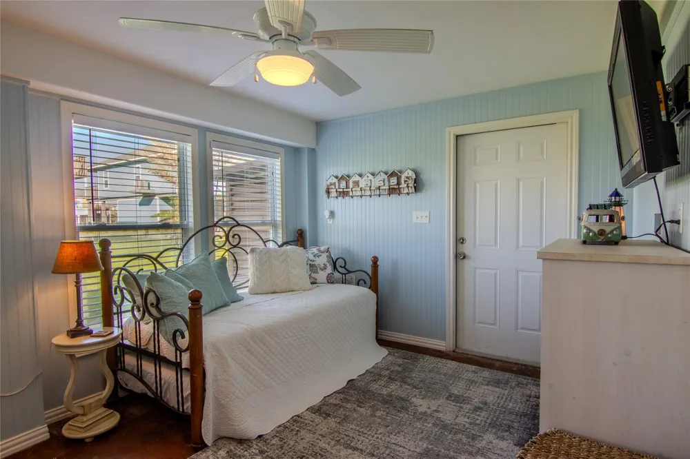 4123 Liberty Drive Galveston, TX 77554