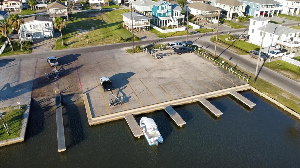 4123 Liberty Drive Galveston, TX 77554