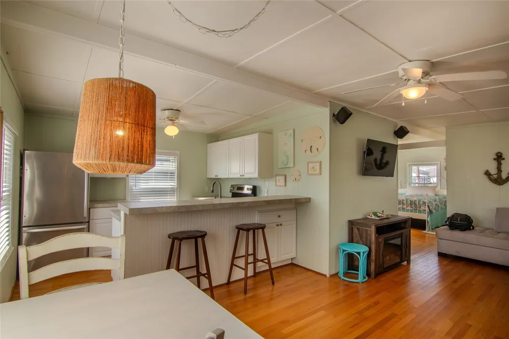 4123 Liberty Drive Galveston, TX 77554