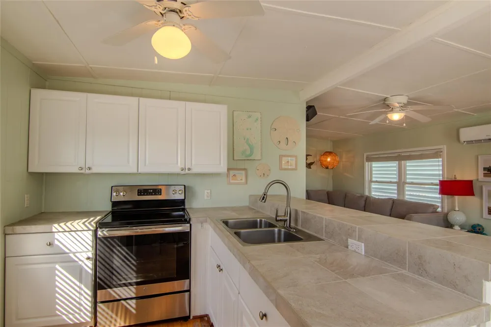4123 Liberty Drive Galveston, TX 77554
