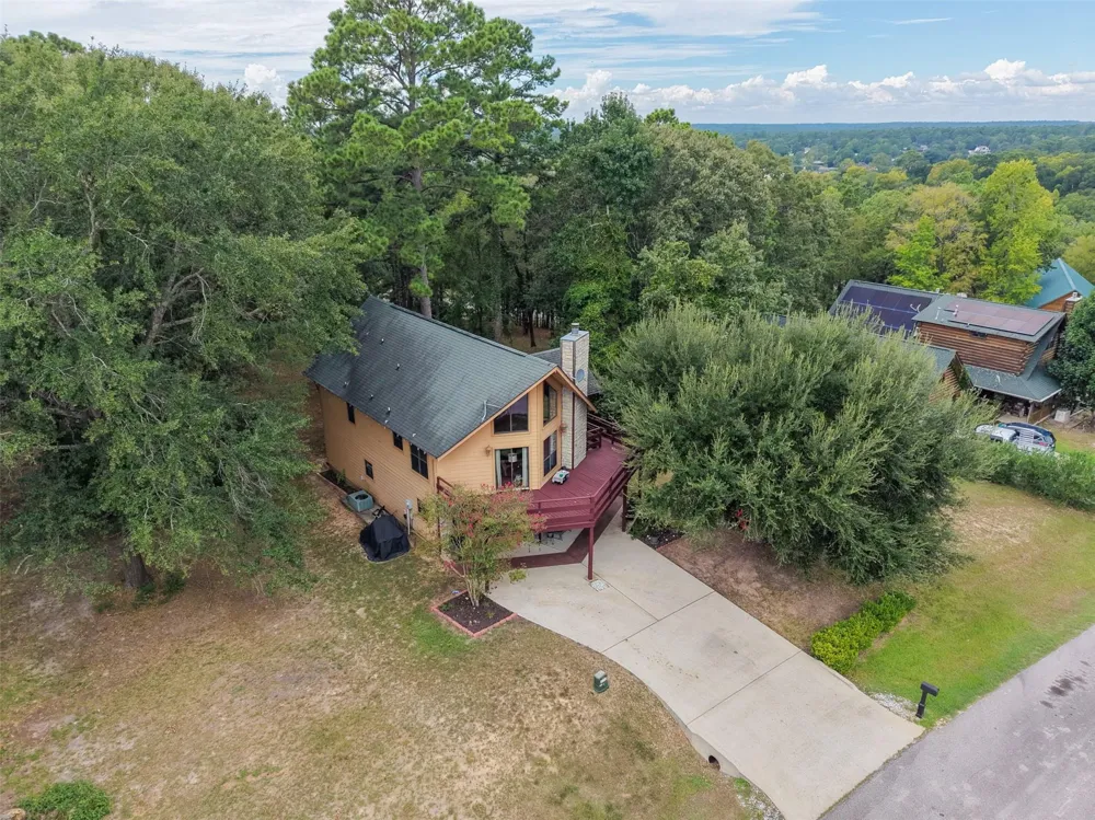 8 Sunny Hill Drive Huntsville, TX 77340