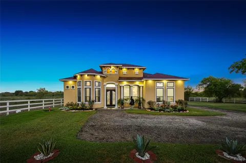 4431 Garvie Lane