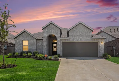 206 Augustine Way