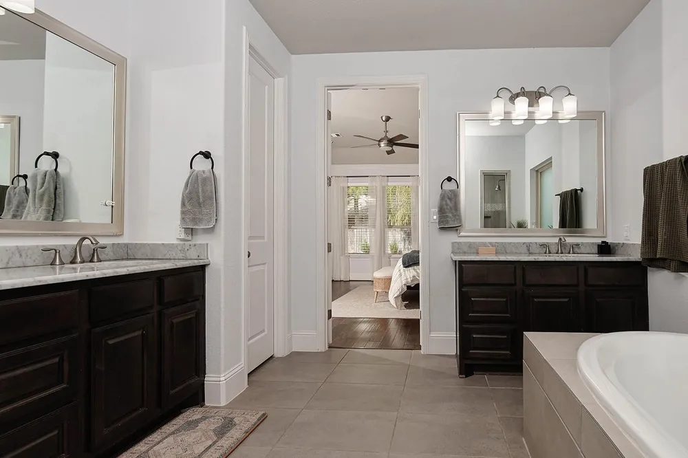 55 Twin Ponds Place The Woodlands, TX 77375