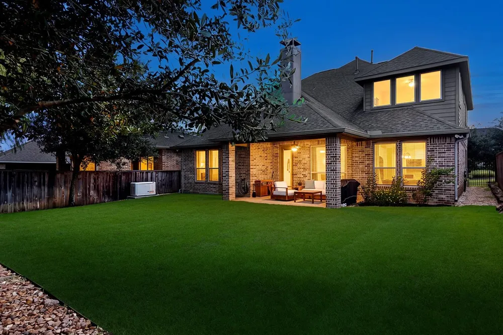 55 Twin Ponds Place The Woodlands, TX 77375