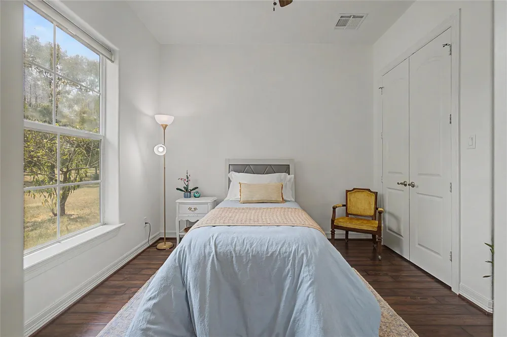 2790 Derby Lane Madisonville, TX 77864