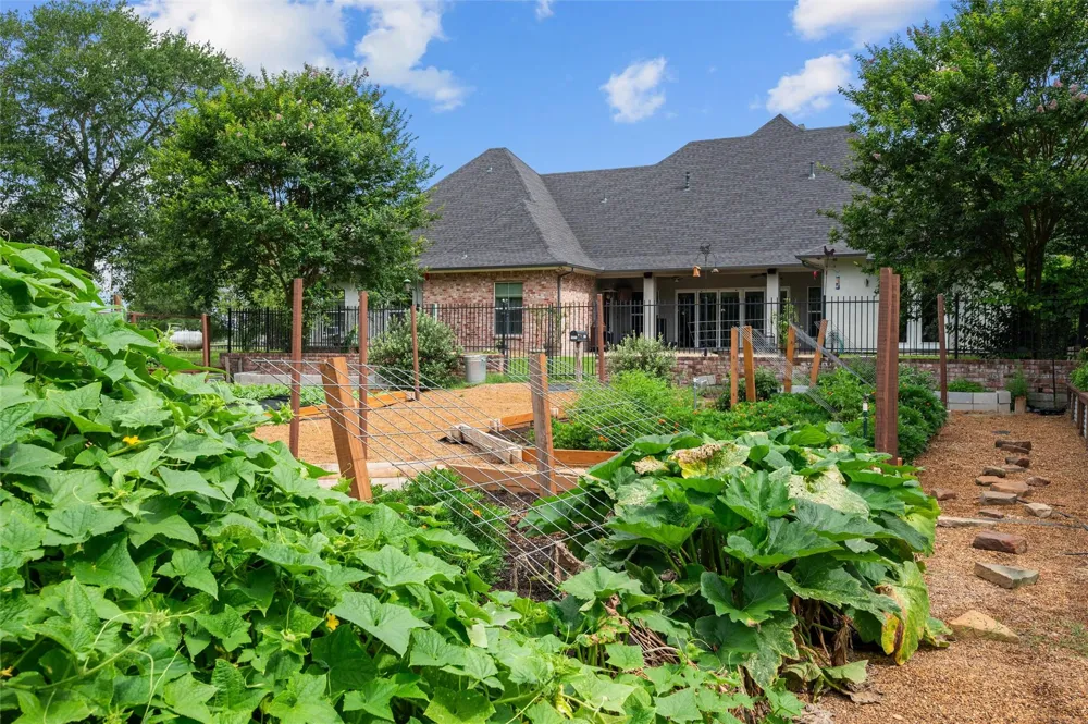 2790 Derby Lane Madisonville, TX 77864