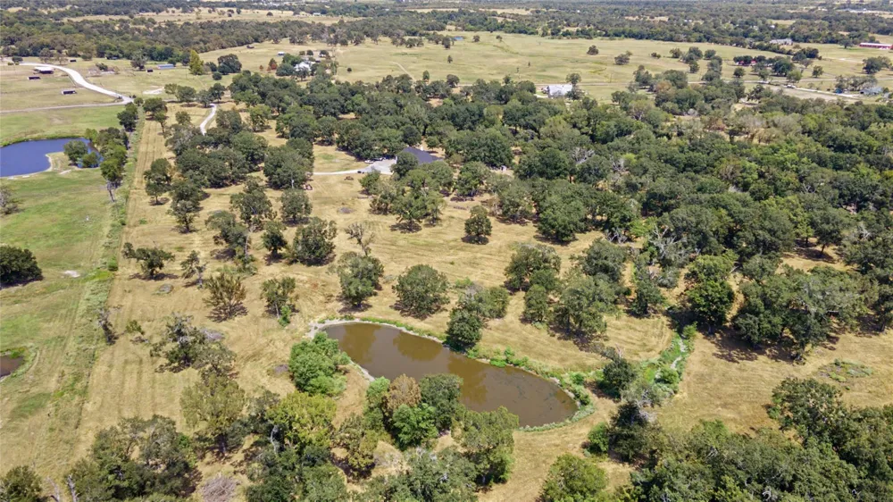 2790 Derby Lane Madisonville, TX 77864