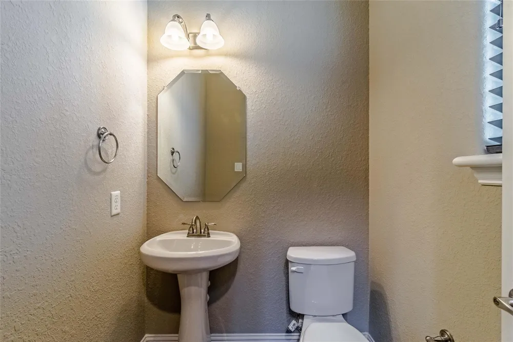 1610 Knox Street #A Houston, TX 77007