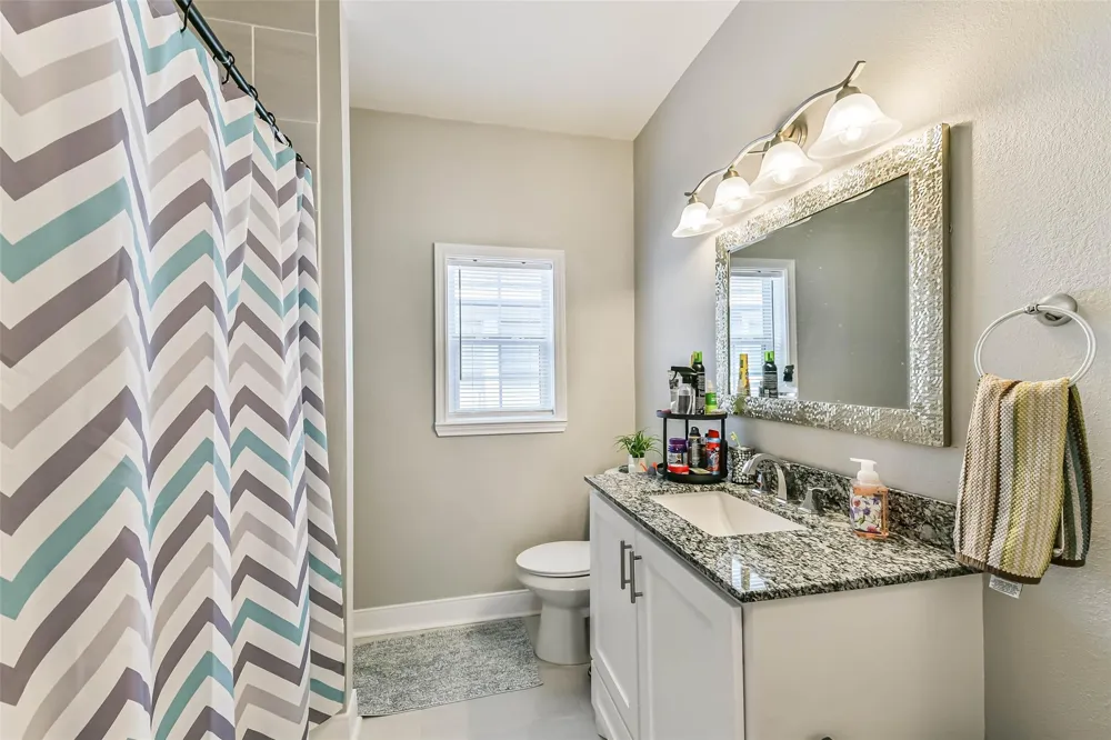 5220 Avenue P 1/2 Galveston, TX 77551