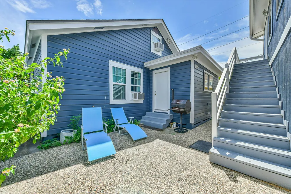 5220 Avenue P 1/2 Galveston, TX 77551