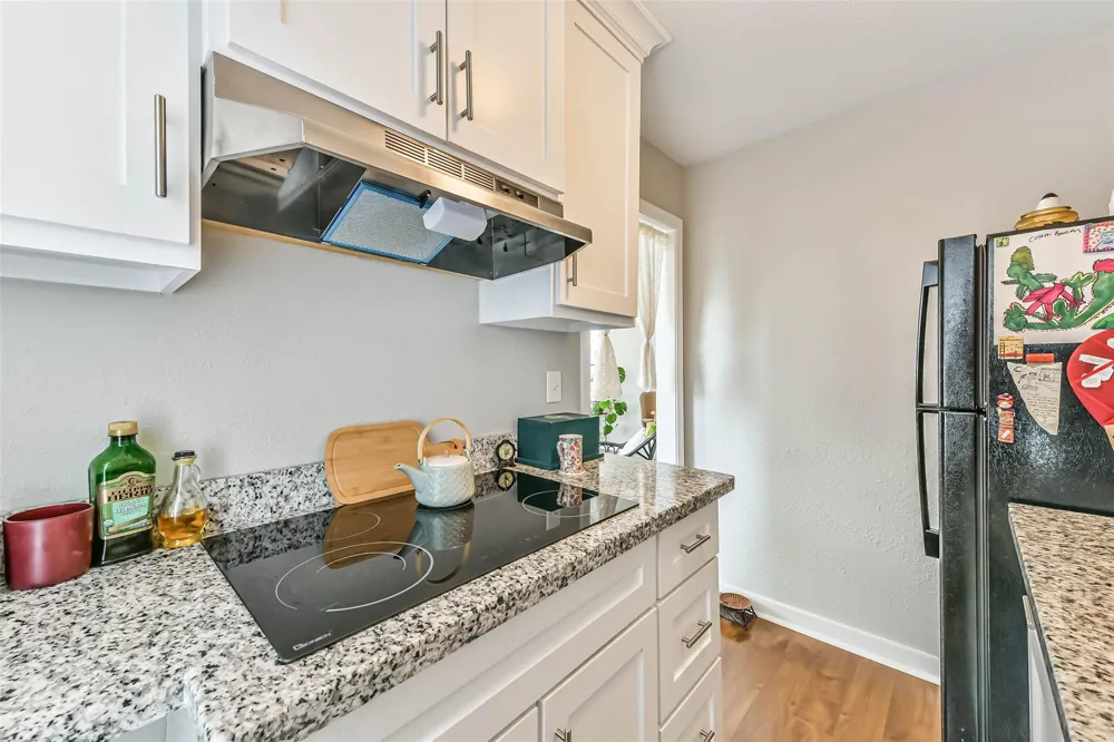 5220 Avenue P 1/2 Galveston, TX 77551