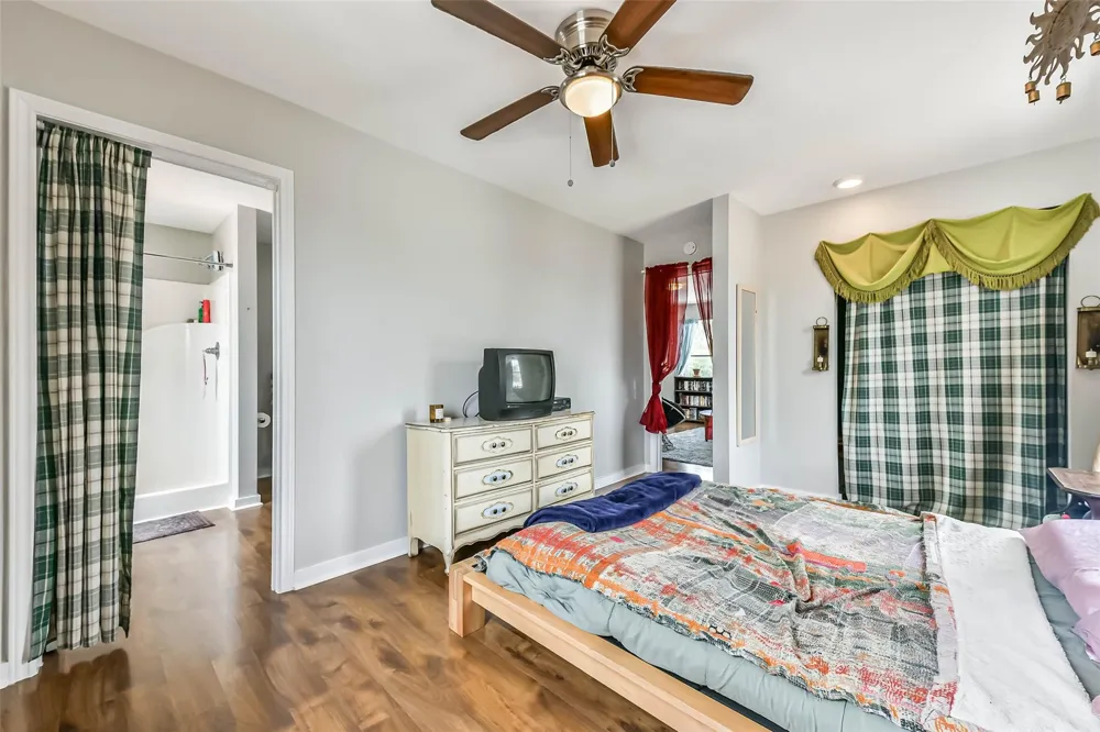 5220 Avenue P 1/2 Galveston, TX 77551