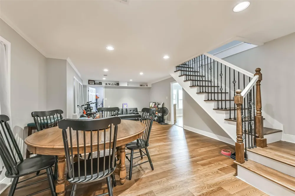5220 Avenue P 1/2 Galveston, TX 77551
