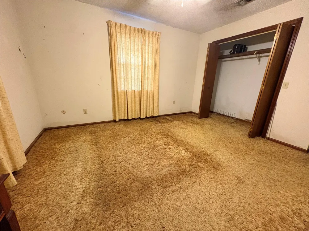 1006 Lee Road Road Columbus, TX 78934