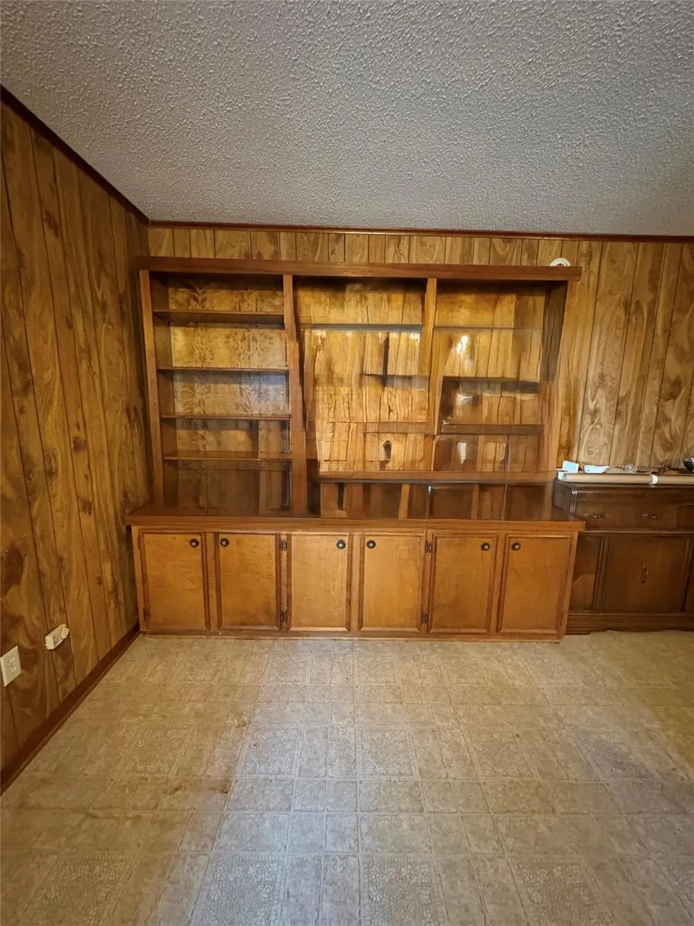 1006 Lee Road Road Columbus, TX 78934