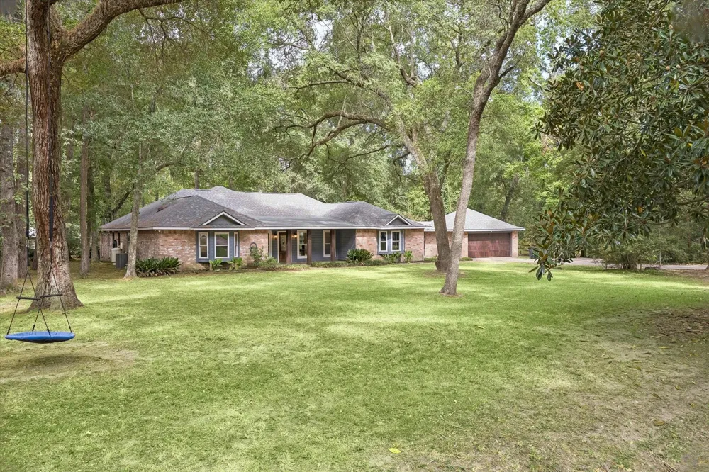 22911 Wren Lane Tomball, TX 77377