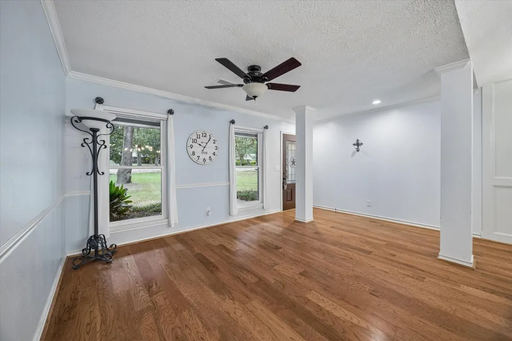 22911 Wren Lane Tomball, TX 77377