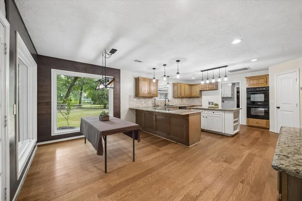22911 Wren Lane Tomball, TX 77377