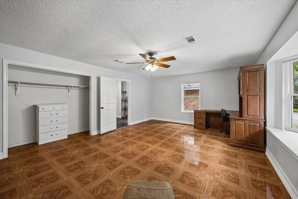 22911 Wren Lane Tomball, TX 77377