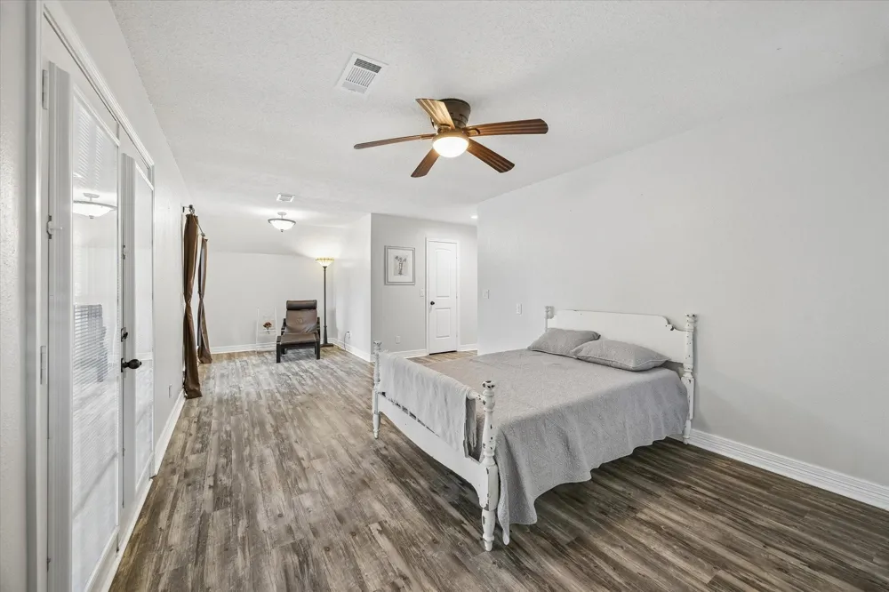 22911 Wren Lane Tomball, TX 77377