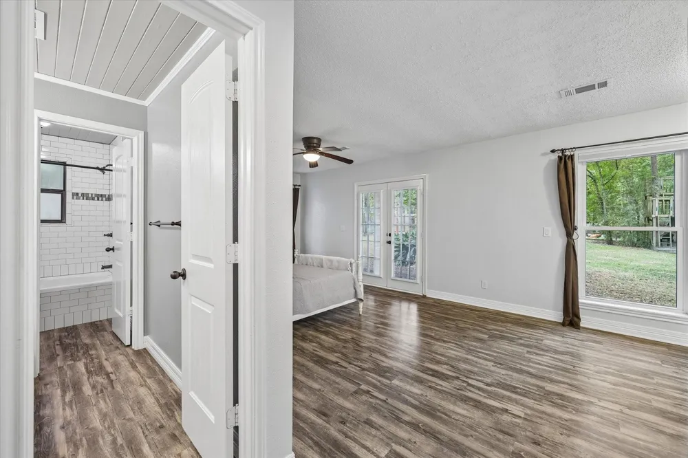 22911 Wren Lane Tomball, TX 77377