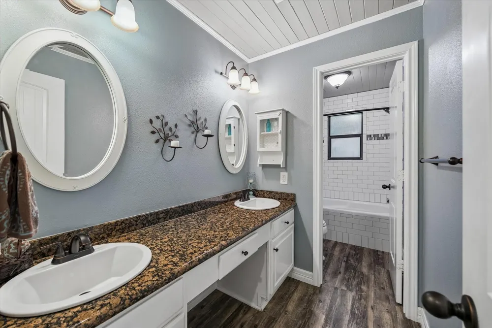 22911 Wren Lane Tomball, TX 77377