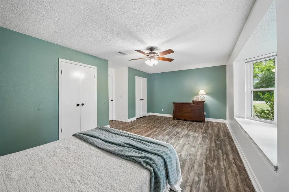 22911 Wren Lane Tomball, TX 77377