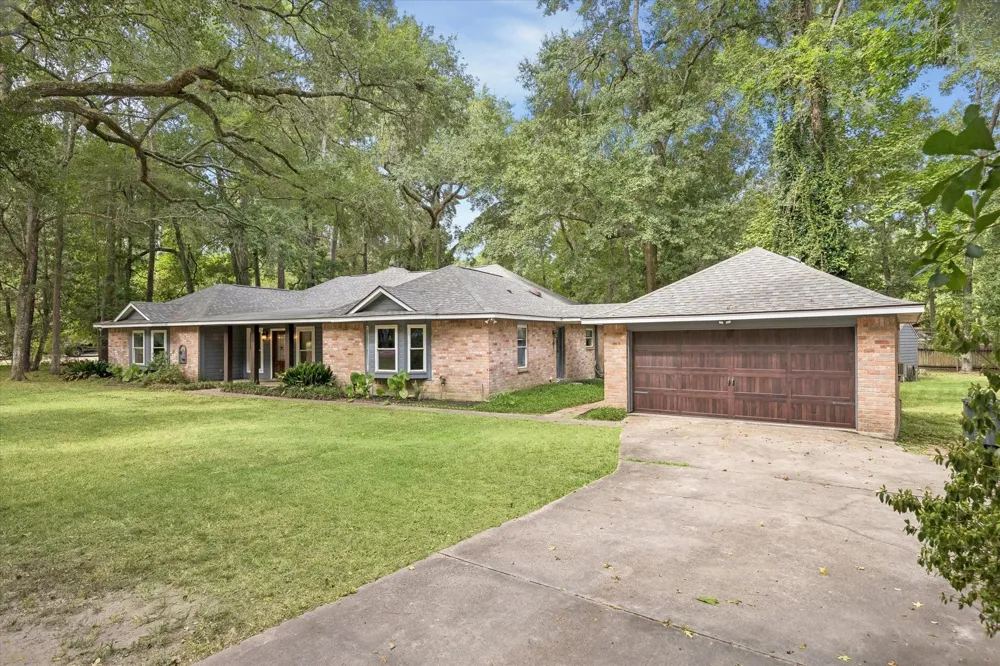 22911 Wren Lane Tomball, TX 77377