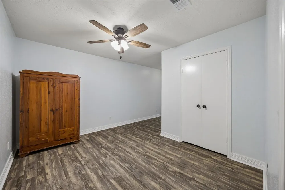 22911 Wren Lane Tomball, TX 77377