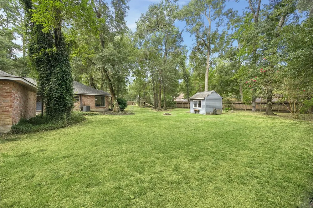 22911 Wren Lane Tomball, TX 77377