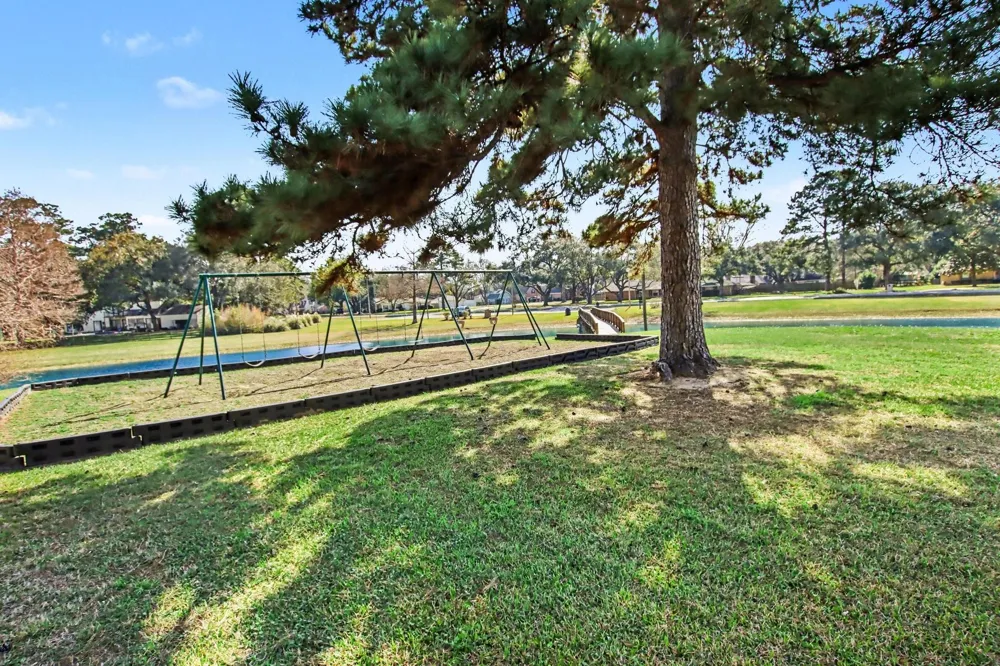 22911 Wren Lane Tomball, TX 77377