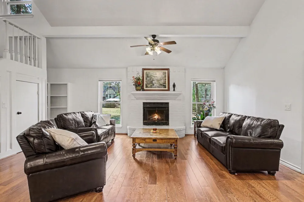 22911 Wren Lane Tomball, TX 77377