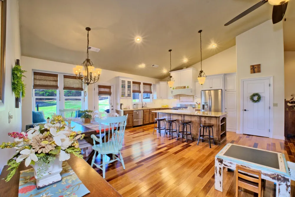 285 Cart Bayou Lane Other, LA 71449