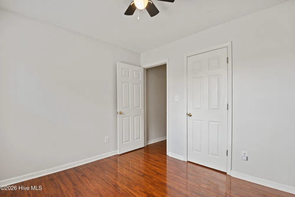 136 Charlton Road Hubert, NC 28539