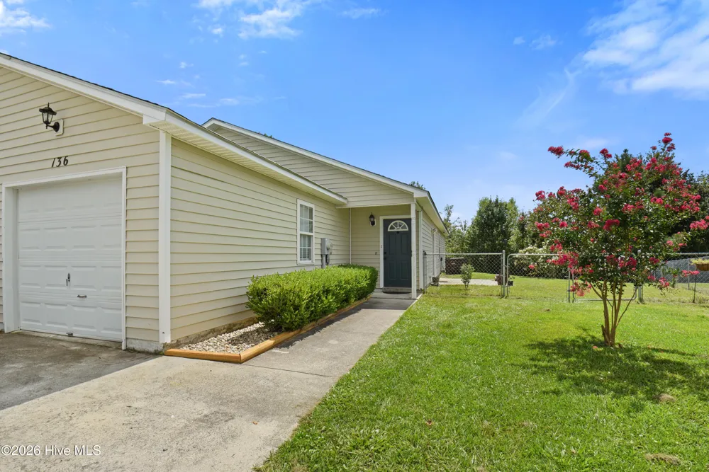 136 Charlton Road Hubert, NC 28539