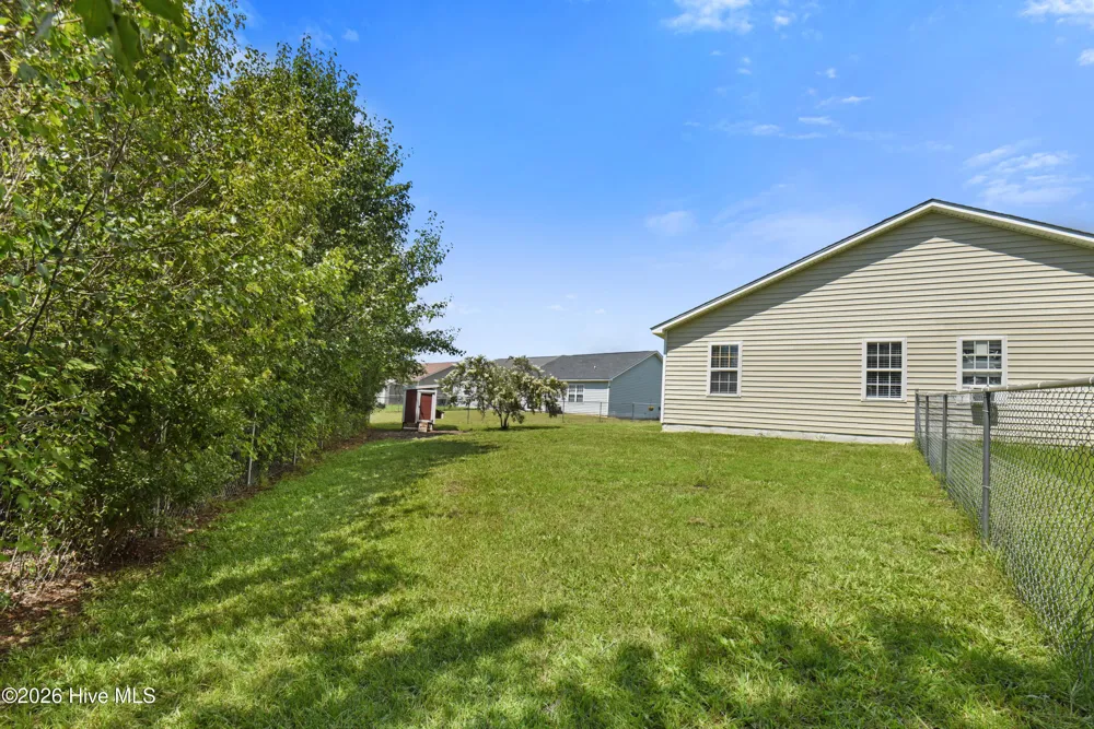 136 Charlton Road Hubert, NC 28539