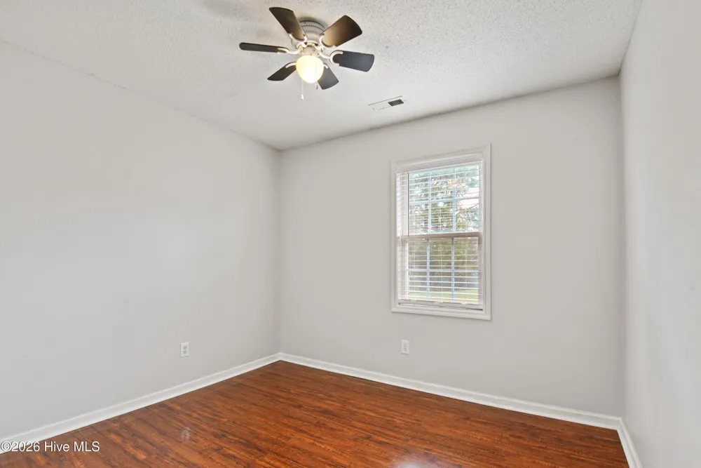 136 Charlton Road Hubert, NC 28539